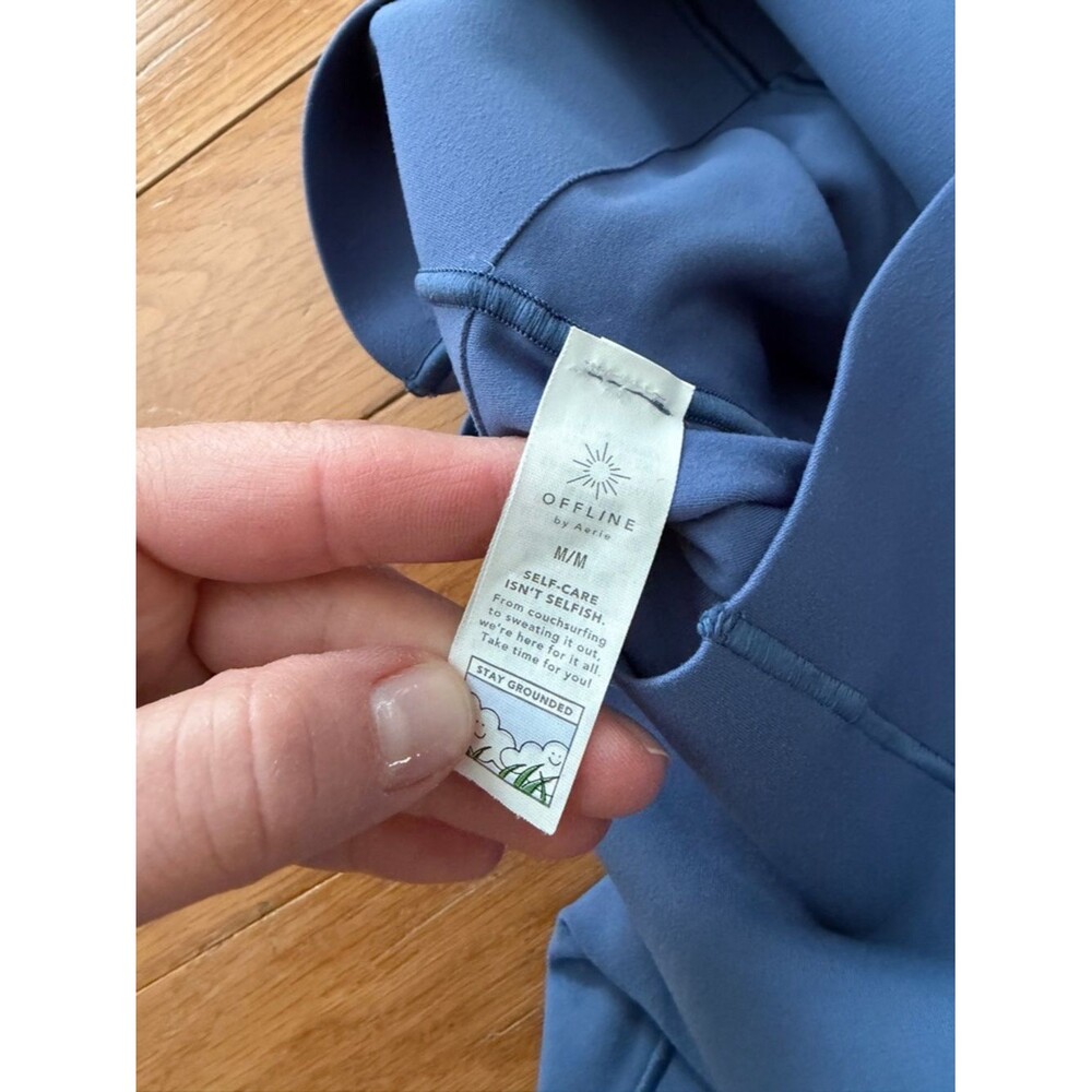 Offline by Aerie Blue Real Me Xtra Bike Shorts Size M 7” - Picture 5 of 10